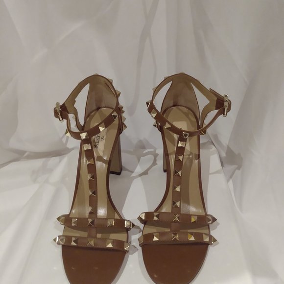 Valentino Garavani Shoes - Valentino Garavani Rockstud Slingback Block Healed Sandal (NEW)